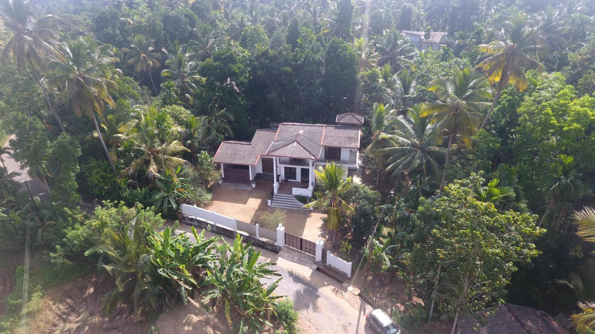 The Breeze Pinnawala Pinnawala  Exterior photo