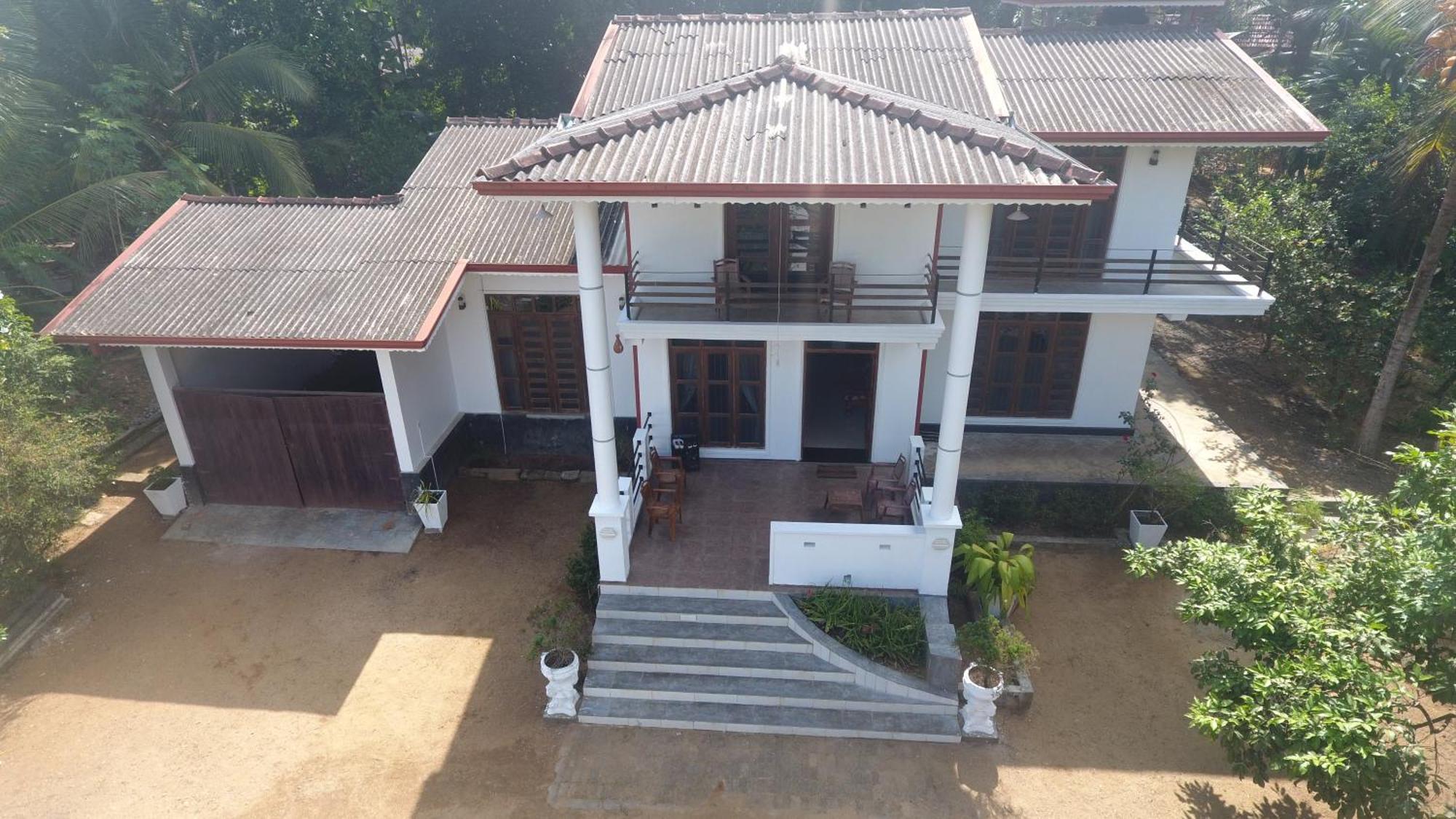 The Breeze Pinnawala Pinnawala  Exterior photo