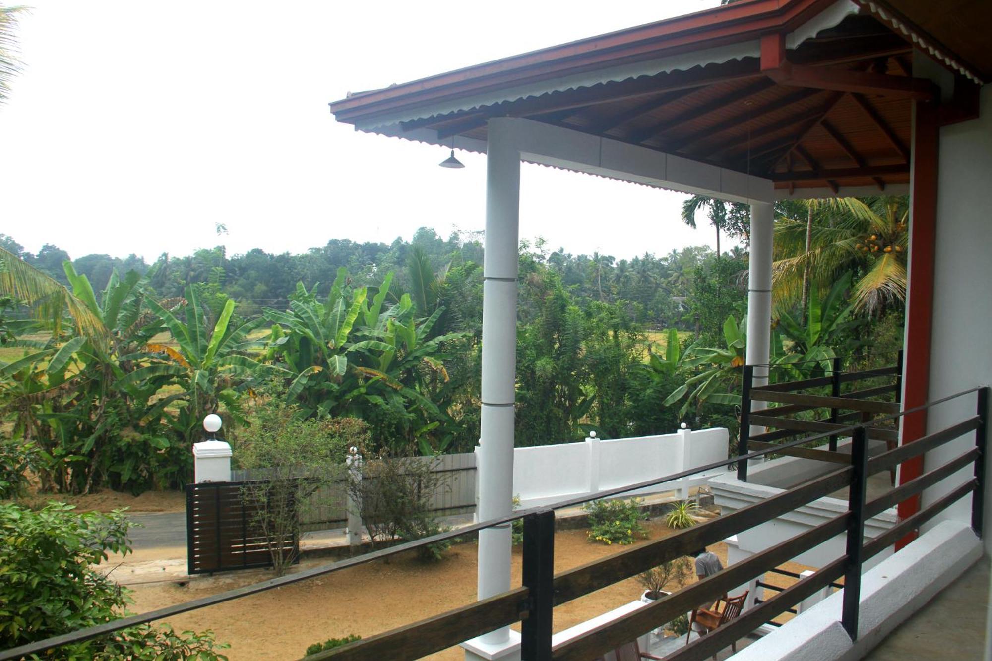 The Breeze Pinnawala Pinnawala  Exterior photo